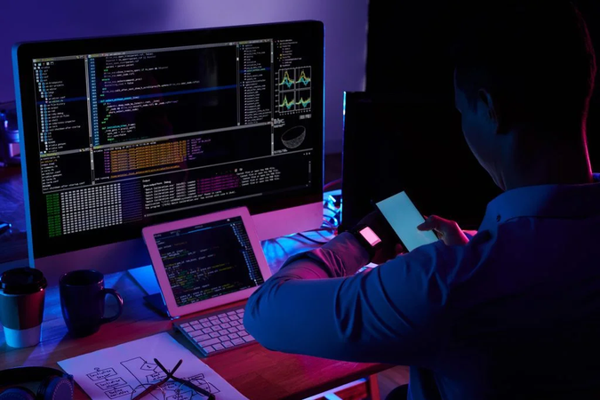 Yazılım Uzmanlığı: Geleceğin Mesleği, Mülakat Süreçleri ve Eğitim Fırsatları